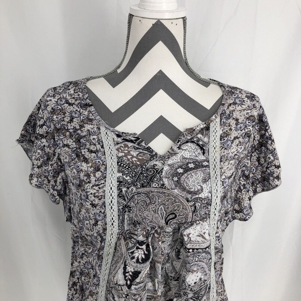 World Unity Wear Boho Floral Paisley Short Sleeve Blouse Shirt Medium